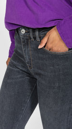 Afbeelding in Gallery-weergave laden, JEAN OLIVIA 225
