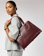 Afbeelding in Gallery-weergave laden, BLAIR DARK CHERRY CROCO LEATHER

