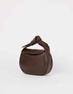 Afbeelding in Gallery-weergave laden, COCO CROISSANT CHOCOLATE SOFT GRAIN LEATHER
