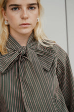 Afbeelding in Gallery-weergave laden, COCO KHAKI/PINK
