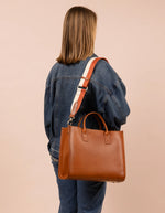 Afbeelding in Gallery-weergave laden, JACKIE COGNAC CLASSIC LEATHER
