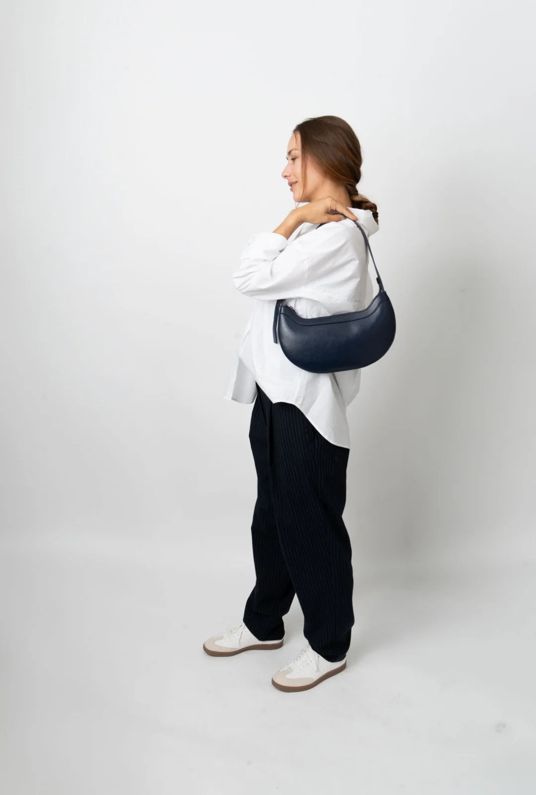 GLORIA GLOSSY STRUCTURE