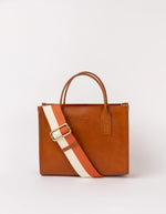 Afbeelding in Gallery-weergave laden, JACKIE MIDI BLACK CLASSIC LEATHER EN COGNAC
