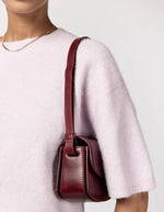 Afbeelding in Gallery-weergave laden, KENDALINI DARK CHERRY CLASSIC LEATHER
