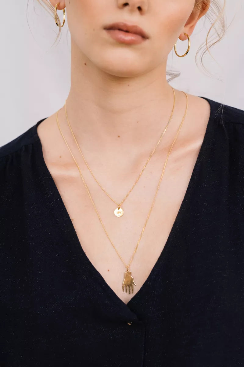 FRIDA'S HAND NECKLACE