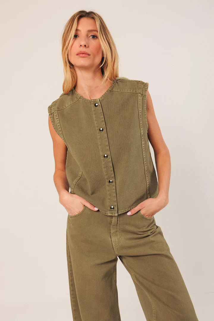 BOXY TWILL VEST
