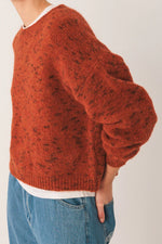 Afbeelding in Gallery-weergave laden, MOHAIR CROP SWEATER
