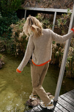 Afbeelding in Gallery-weergave laden, BICOLOR KNITTED SWEATER
