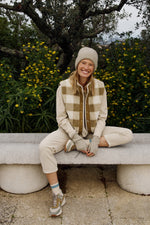 Afbeelding in Gallery-weergave laden, TEDDY PLAID VEST
