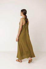 Afbeelding in Gallery-weergave laden, CREPE MAXI DRESS
